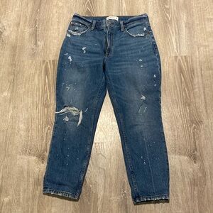 Abercrombie & Fitch High Rise Mom Distressed Jeans 29/8S